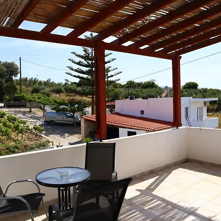 Stefania Dream Aparthotel Erfoi