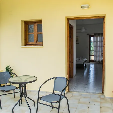 Stefania Dream Aparthotel Erfoi